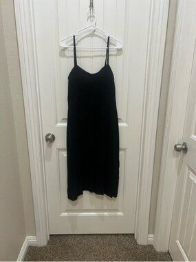 Lily Rose Black Spaghetti-Strap Midi Dress